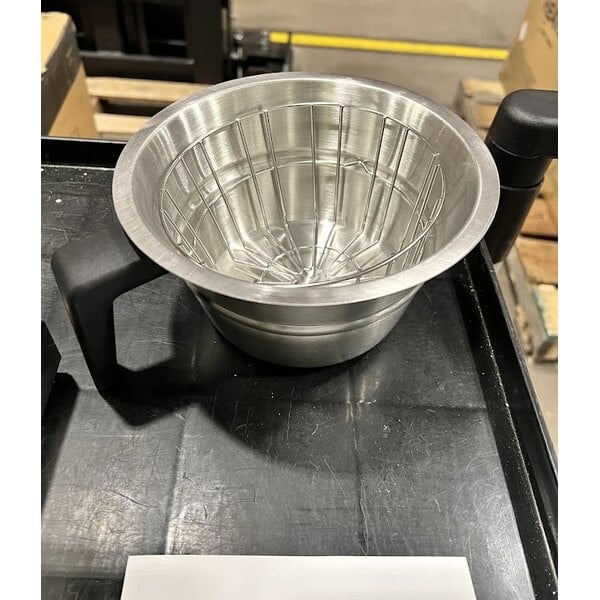 Scratch and Dent Avantco CMAD2 Digital Automatic Coffee Maker with 1 Upper and 1 Lower Decanter