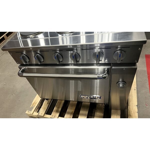 Scratch and Dent Imperial Range Pro Series IR-6-E2403 36" Electric Range with 6 Round Plates and Standard Oven - 240V, 3 Phase