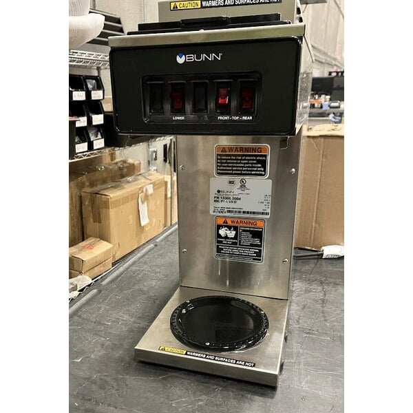 Scratch and Dent Bunn 13300.0004 VP17-3 Low Profile Pourover Coffee Brewer with 3 Warmers