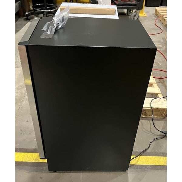 Scratch and Dent AvaValley WRC-32-DZ Dual Temperature Full Glass Door Commercial Wine Cooler