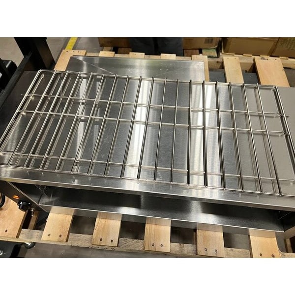 Scratch and Dent Vollrath CM4-24035 JW30 35" Countertop Cheese Melter - 240V