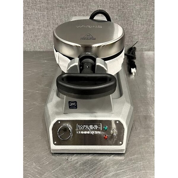 Scratch and Dent Waring WWD180X Single Classic Waffle Maker