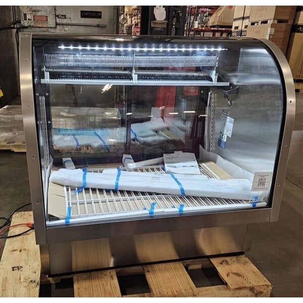 Scratch and Dent True TCGG-48-S-HC-LD 48 1/4" Stainless Steel Curved Glass Refrigerated Deli Case
