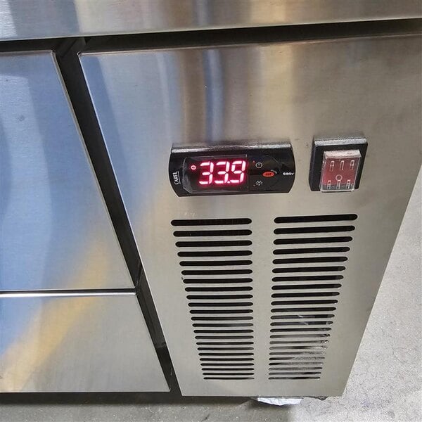 Scratch and Dent Avantco CBE-72-HC 72" 4 Drawer Refrigerated Chef Base