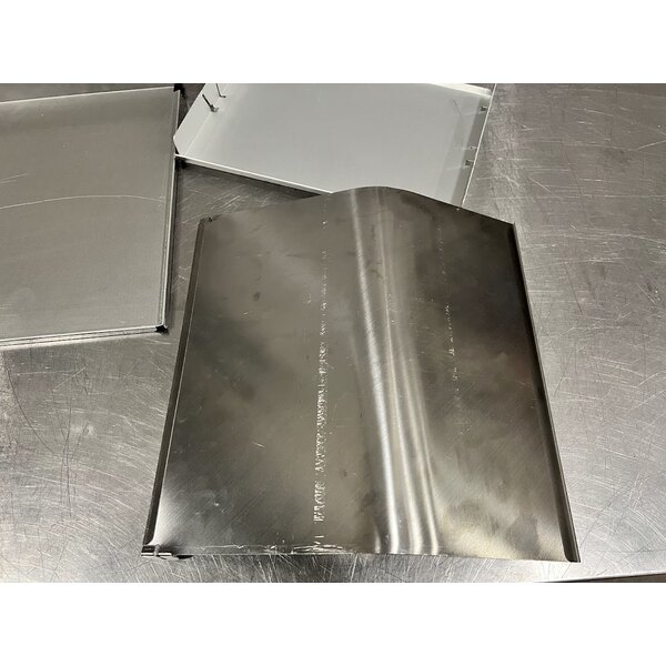 Scratch and Dent Hatco TQ-1800H Toast Qwik Conveyor Toaster - 3" Opening, 208V