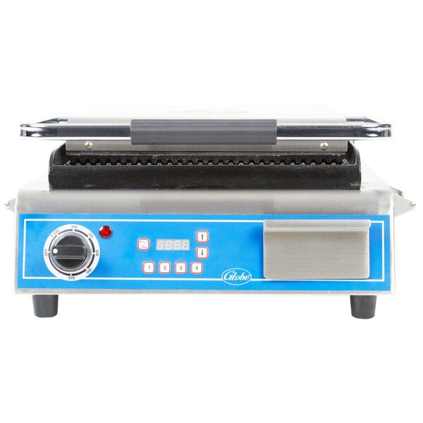 Scratch and Dent Globe GPG14D Deluxe Sandwich Grill with Grooved Plates - 14" x 14" Cooking Surface - 120V, 1800W
