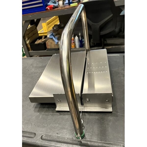 Scratch and Dent Garde CHEESBLK Large Cheese Blocker