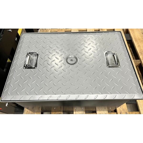 Scratch and Dent Regency 40 lb. 20 GPM Grease Trap with 3" Non-Threaded Connections - PDI Certified