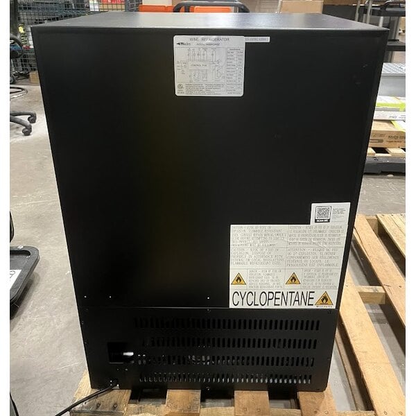 Scratch and Dent AvaValley BRC-84-SZ Full Glass Door Beverage Cooler