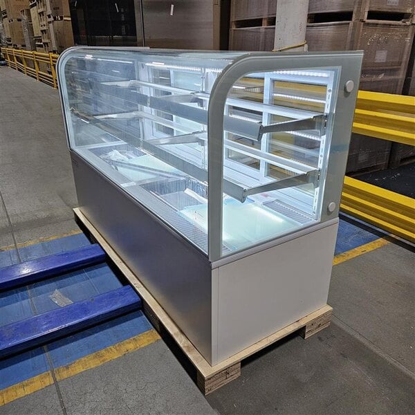 Scratch and Dent Avantco BC-72-HC 72" Curved Glass White Refrigerated Bakery Display Case