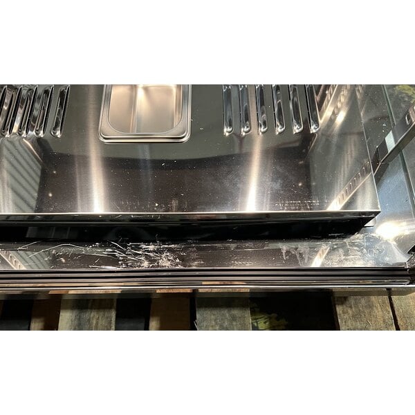 Scratch and Dent Avantco HDC-26 26" Self/Full Service 3 Shelf Countertop Heated Display Case with Sliding Doors - 120V, 1580W