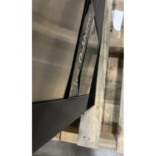 Scratch and Dent Ice-O-Matic ICEU220FA 24 1/2" Air Cooled Undercounter Full Dice Cube Ice Machine with 70 lb. Bin - 115V; 238 lb.