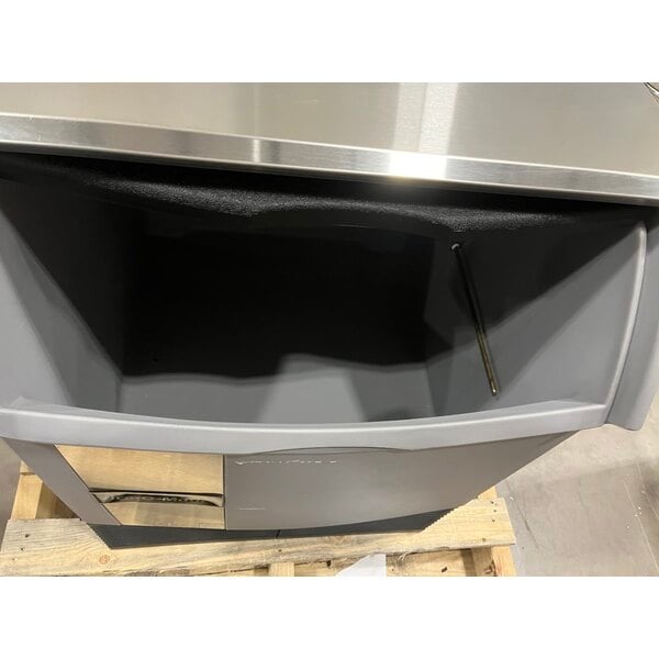 Scratch and Dent Ice-O-Matic ICEU220FA 24 1/2" Air Cooled Undercounter Full Dice Cube Ice Machine with 70 lb. Bin - 115V; 238 lb.