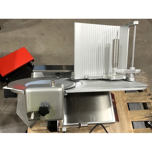 Scratch and Dent Estella SLAS13 13" Heavy-Duty Automatic Meat Slicer with Manual Use Option and Scale - 3/4 hp