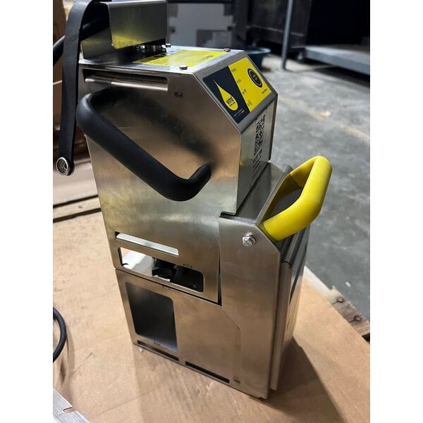 Scratch and Dent Vito Fryfilter VITO VM Portable 37 lb. Fryer Oil Filter System - 100-120V, 300W