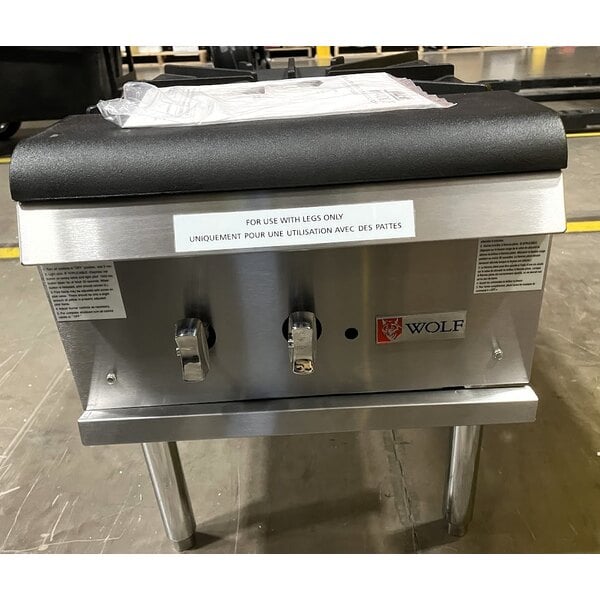 Scratch and Dent Wolf by Vulcan WSPR1-NAT Natural Gas Stock Pot Range - 110,000 BTU