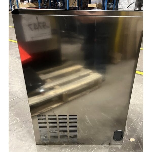 Scratch and Dent Ice-O-Matic UCG130A 18" Air Cooled Undercounter Gourmet Cube Ice Machine - 115V, 1 Phase, 121 lb.