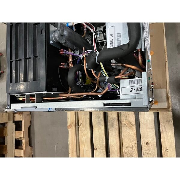 Scratch and Dent Manitowoc IYT-0420A Indigo NXT 22" Air Cooled Half Dice Ice Machine - 115V, 460 lb.