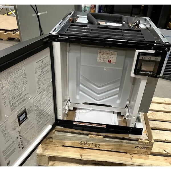 Scratch and Dent Manitowoc IYT-0420A Indigo NXT 22" Air Cooled Half Dice Ice Machine - 115V, 460 lb.