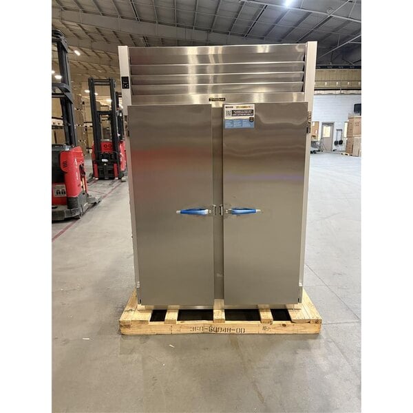 Scratch and Dent Traulsen G20010 52" G Series Solid Door Reach-In Refrigerator with Left / Right Hinged Doors