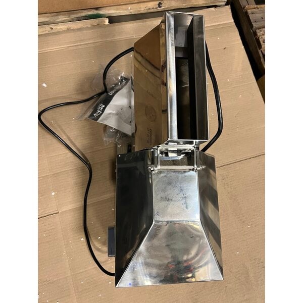 Scratch and Dent Avantco MT64 Stainless Steel 64 Blade Meat Tenderizer - 115V, 1/2 hp