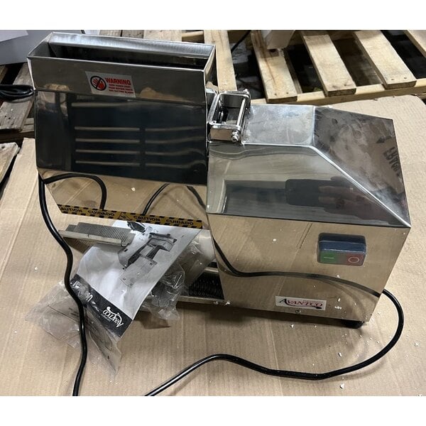 Scratch and Dent Avantco MT64 Stainless Steel 64 Blade Meat Tenderizer - 115V, 1/2 hp