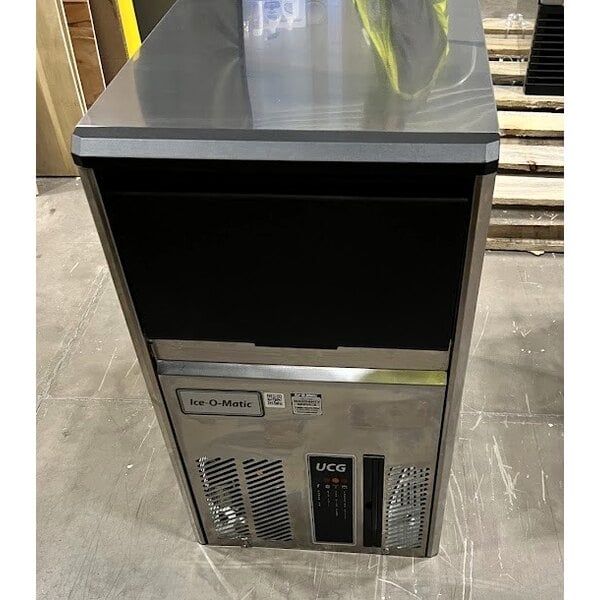 Scratch and Dent Ice-O-Matic UCG060A 15" Air Cooled Undercounter Gourmet Cube Ice Machine - 115V, 1 Phase, 63 lb.