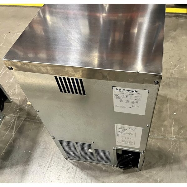 Scratch and Dent Ice-O-Matic UCG060A 15" Air Cooled Undercounter Gourmet Cube Ice Machine - 115V, 1 Phase, 63 lb.