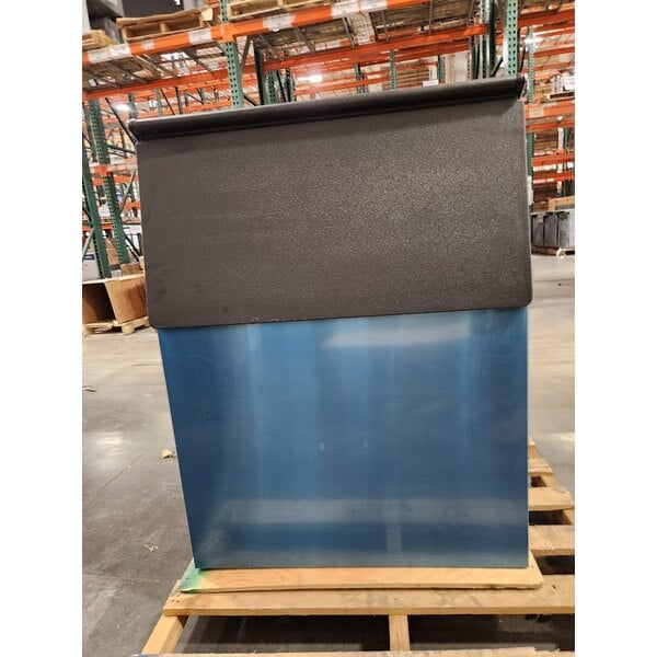 Scratch and Dent Hoshizaki B-500SF 30" Ice Storage Bin with Stainless Steel Finish - 500 lb.