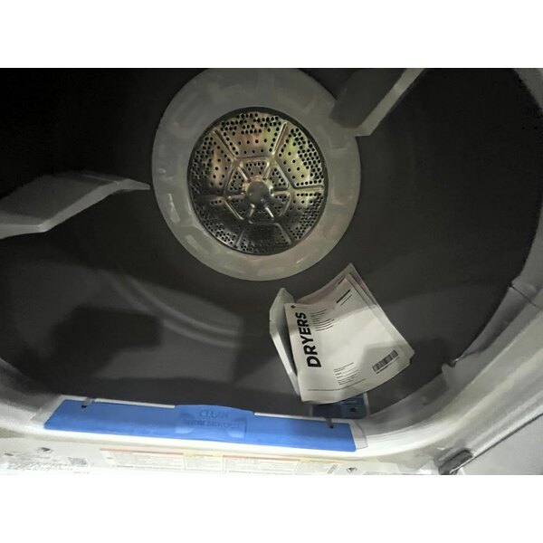 Scratch and Dent GE VTD52GASRWB 7.4 cu. ft. Front Load Gas-Powered Commercial Dryer - Free Use / App Payment