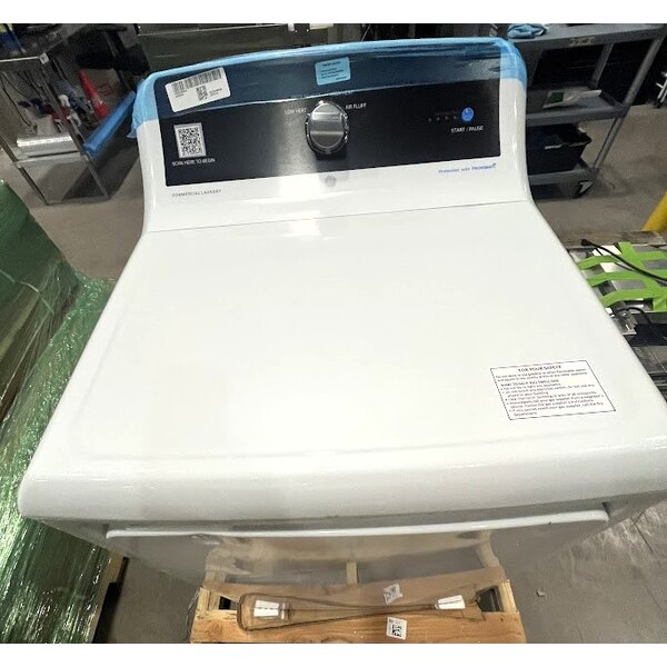 Scratch and Dent GE VTD52GASRWB 7.4 cu. ft. Front Load Gas-Powered Commercial Dryer - Free Use / App Payment