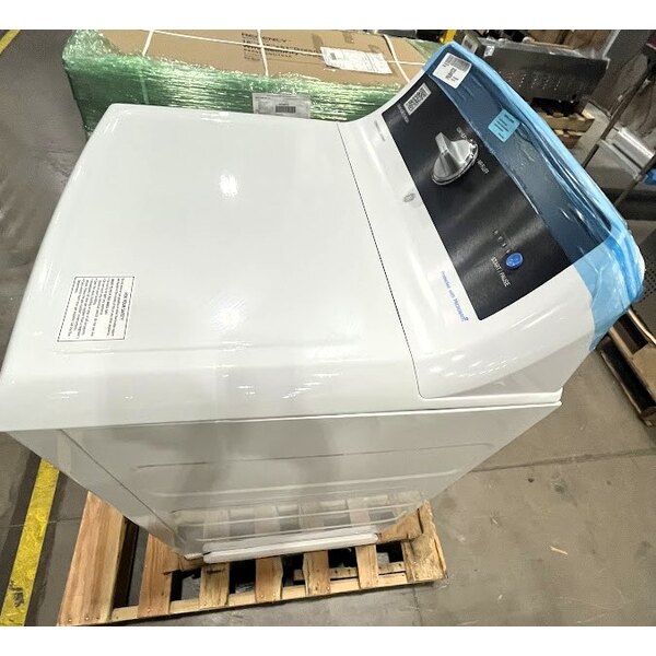 Scratch and Dent GE VTD52GASRWB 7.4 cu. ft. Front Load Gas-Powered Commercial Dryer - Free Use / App Payment