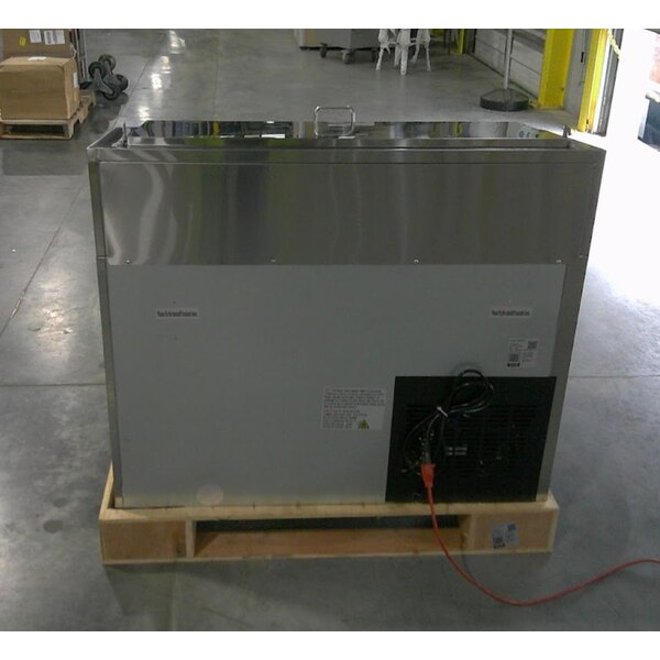 Scratch and Dent Avantco SSPPT-1 45" 1 Door Refrigerated Pizza Prep Table