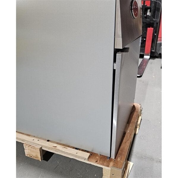 Scratch and Dent Avantco F5-ES-N 65-70 lb. Natural Gas Stainless Steel Floor Fryer - 100,000 BTU