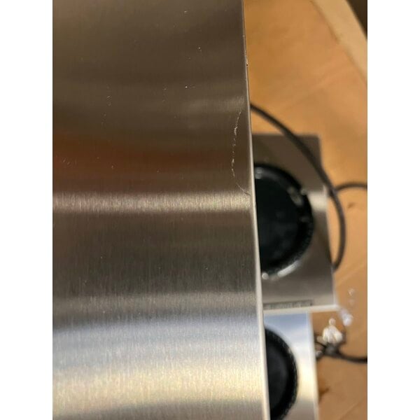 Scratch and Dent Bunn 13300.0003 VP17-3 Low Profile Pourover Coffee Brewer with 3 Warmers