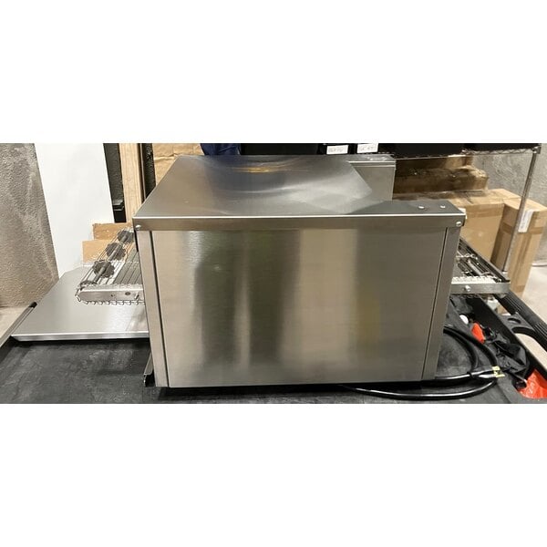 Scratch and Dent Vollrath SO2-12010.5 JB2H 40" Ventless Countertop Conveyor Oven with 10 1/2" Wide Belt - 1700W, 120V