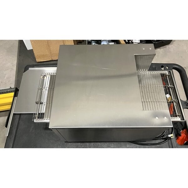 Scratch and Dent Vollrath SO2-12010.5 JB2H 40" Ventless Countertop Conveyor Oven with 10 1/2" Wide Belt - 1700W, 120V