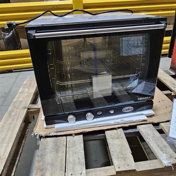 Scratch and Dent Cadco Arianna XAF-133 4-Shelf Half Size Heavy-Duty Manual Countertop Convection Oven - 208-240V