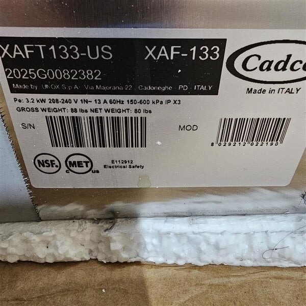 Scratch and Dent Cadco Arianna XAF-133 4-Shelf Half Size Heavy-Duty Manual Countertop Convection Oven - 208-240V