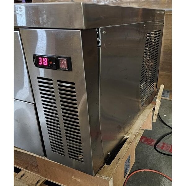 Scratch and Dent Avantco CBE-60-HC 60" 2 Drawer Refrigerated Chef Base