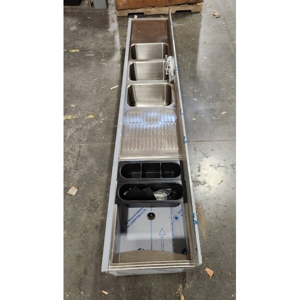 Scratch and Dent Advance Tabco SLC-83C-R Three Compartment Stainless Steel Bar Sink and Ice Bin Combo - 96" x 18" (Right Side Ice Bin)