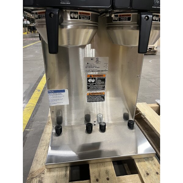 Scratch and Dent Bunn 38700.0013 Axiom APS Twin Airpot Coffee Brewer - 120/240V