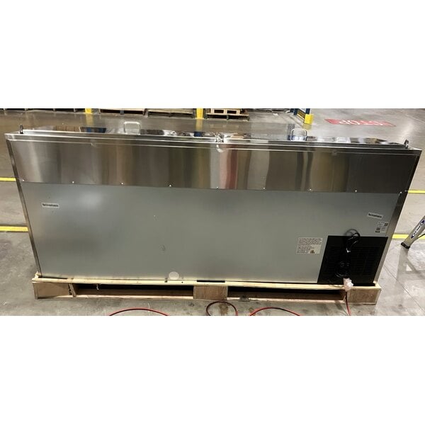 Scratch and Dent Avantco APPT-91-HC 92" 3 Door Refrigerated Pizza Prep Table