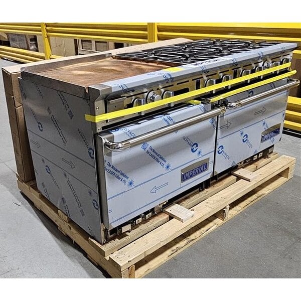 Scratch and Dent Imperial Range Pro Series IR-6-G24-CC Natural Gas 6 Burner 60" Range with 24" Griddle and 2 Convection Ovens - 292,000 BTU