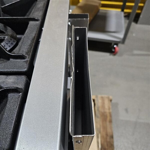 Scratch and Dent Cooking Performance Group S24-L Liquid Propane 4 Burner 24" Range with Space Saver Oven - 150,000 BTU