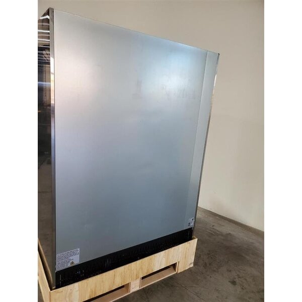 Scratch and Dent Avantco A-49R-HC 54" Solid Door Reach-In Refrigerator