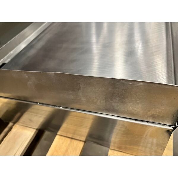 Scratch and Dent Vollrath 40716 Cayenne 24" Thermostatic Electric Griddle 220V