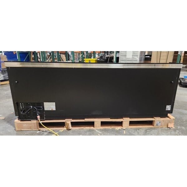 Scratch and Dent Avantco HBB-95-HC 95" Black Horizontal Bottle Cooler