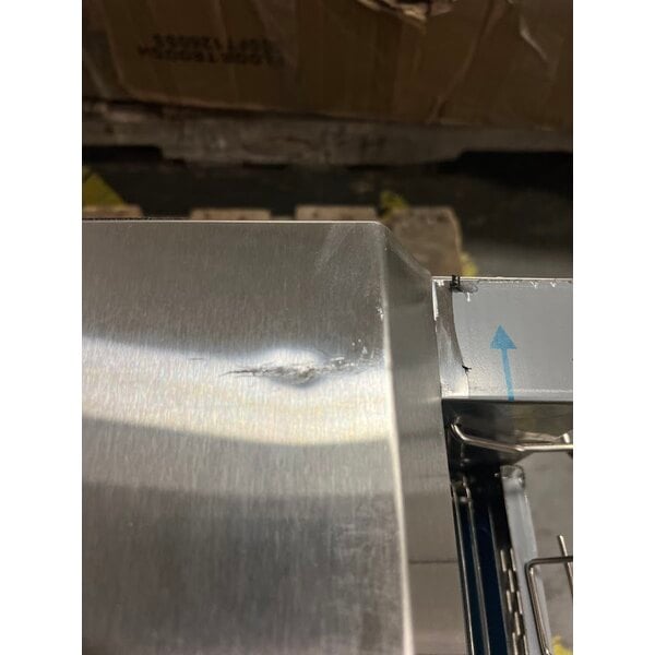 Scratch and Dent Avantco T3600B Commercial 14 1/2" Wide Conveyor Toaster with 3" Opening - 208V, 3600W, 1200 Slices per Hour