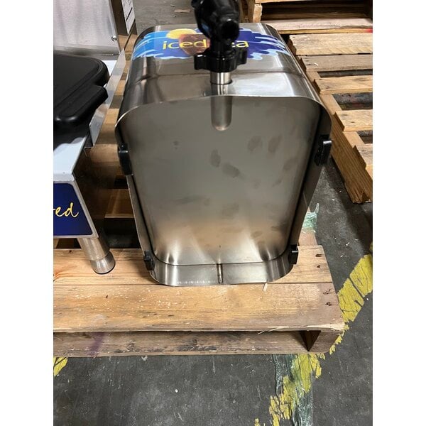 Scratch and Dent Curtis TBP 3 Gallon Low Profile Universal Tea Brewer with Dispenser - 120V